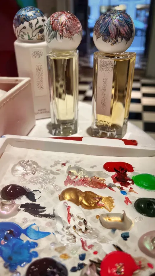 Bottle Painting - Rania Mesiskli - 4Z