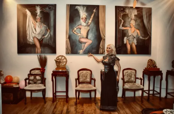 Dancing in Diamonds - Rania Mesiskli - 8