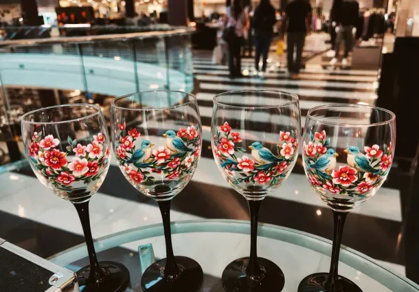 Bottle Painting - Rania Mesiskli - 4Y - 1